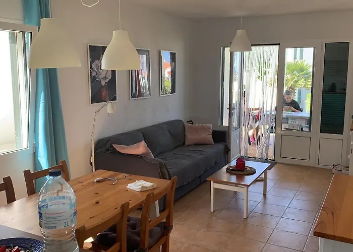 Ca La Marta Con Piscina Y Jardin A 150m De La Playa